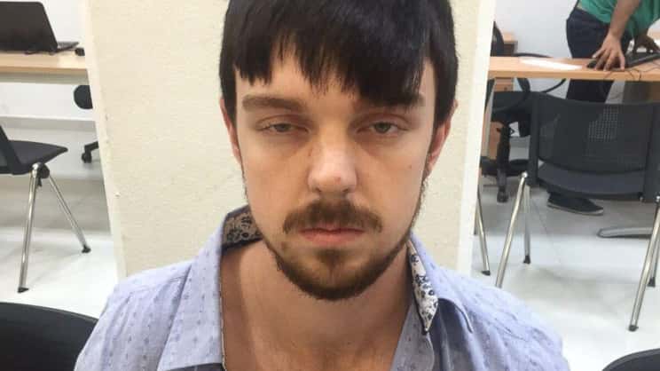040318_ht_ethan_couch_mexico_151229_dc_hpembed_13_3x4_992