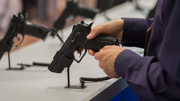 042018_thinkstock_gun
