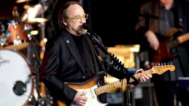 getty_stephenstills_42318