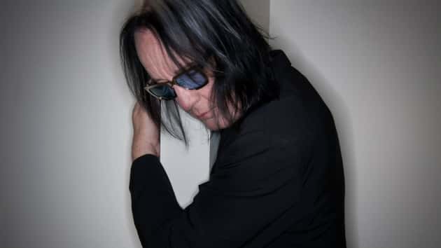 m_toddrundgren630_sideshot_052118