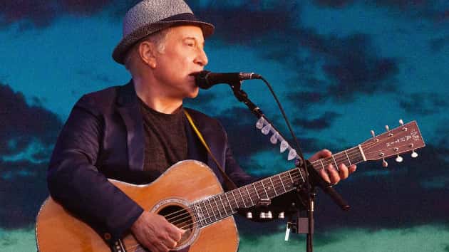 m_paulsimon630_onstage_062018