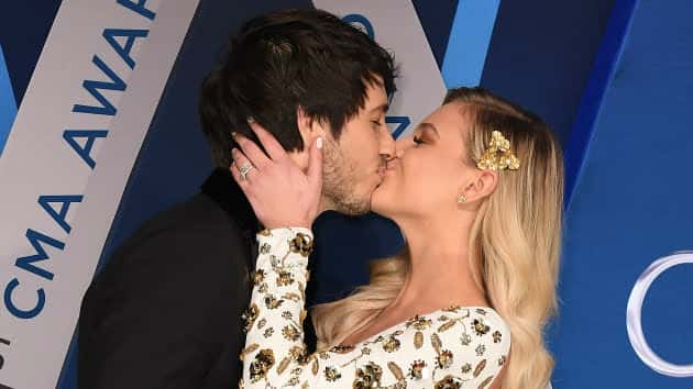 m_kelseaballerinimorganevanscmaredcarpet121117