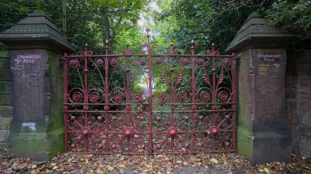 getty_strawberryfieldgate630_080118