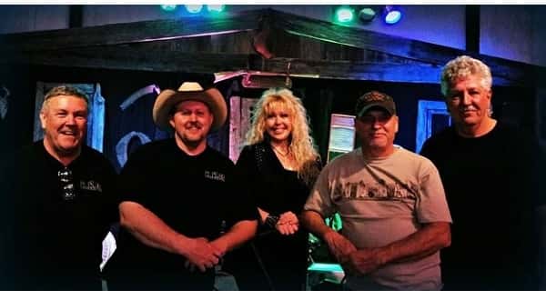 wireready_08-10-2018-10-30-02_03369_kickinkountry