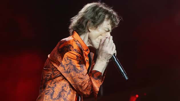 m_mickjagger630_withharmonica_cropped_090418