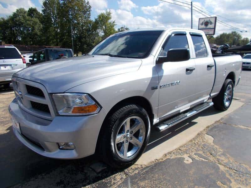 2012 Ram 1500 Quad Cab Express 4×4 4door 