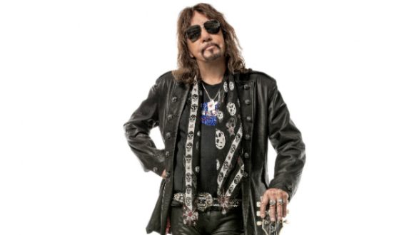 m_acefrehley630_cropped_creditjaygilbert_102218