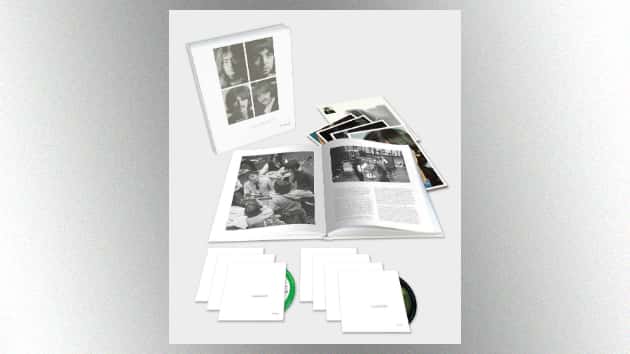 m_beatleswhitealbumsuperdeluxereissue630_101818-2