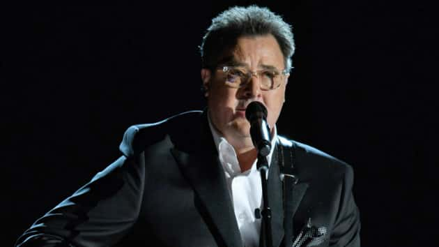 m_vincegill2016cmas110818-2