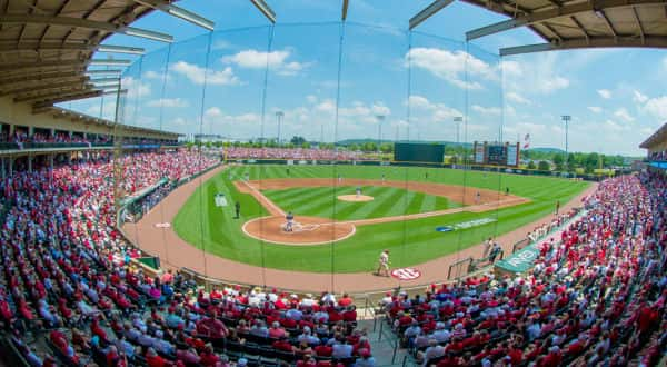 wireready_12-04-2018-10-04-02_06095_razorbacksbaumstadium