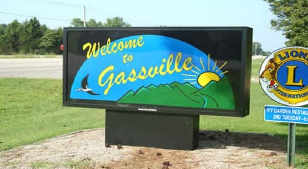 wireready_12-04-2018-10-50-06_06144_gassvillesign