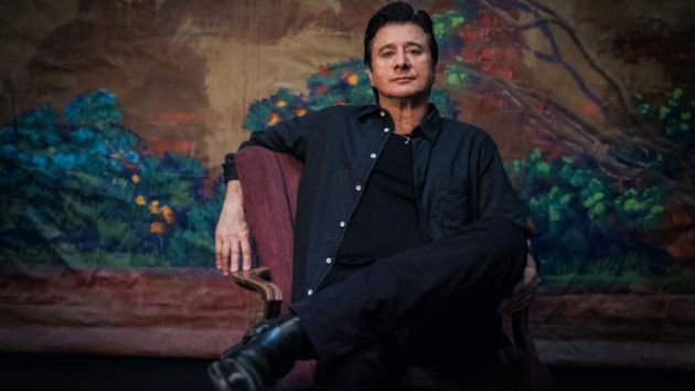 m_steveperrysitting_121718