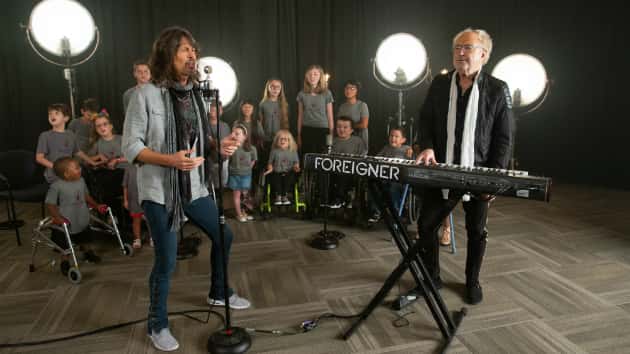 m_foreignerwithshrinerskidschoir630_010319