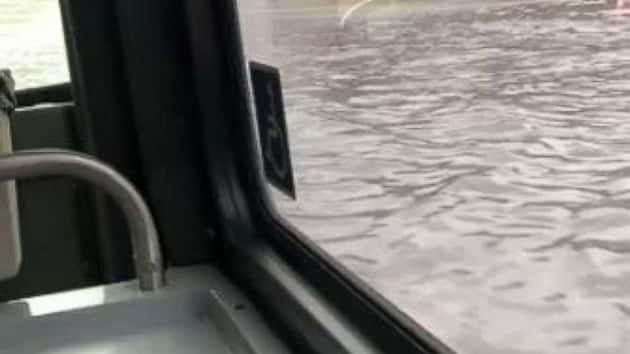 bus-flood-ugc-mo-20190215_hpmain_16x9_992