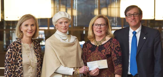 PEO Sisterhood donates $1,000 to ASUMH | KTLO