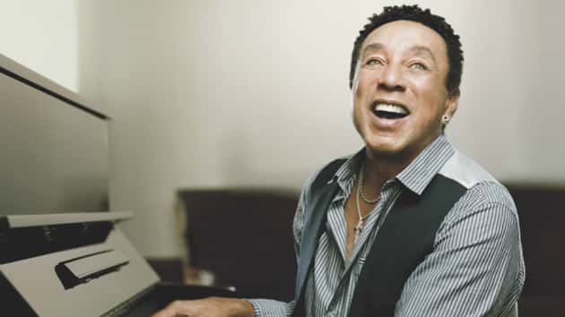 m_smokeyrobinson630_atpiano_081216-2