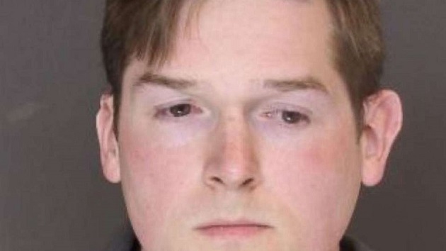 ht_md_officer_charged_190318ka_hpmain_16x9_992
