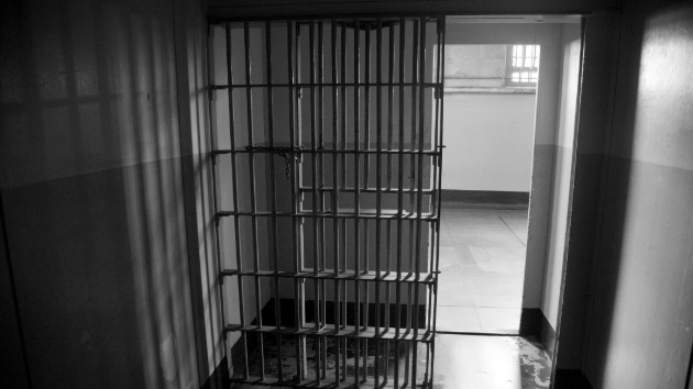 istock_32819_jailcell