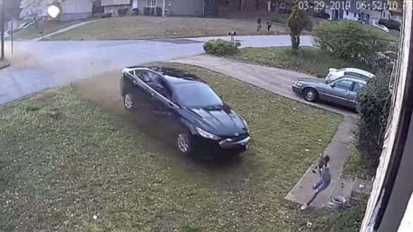 ht_hit_run_crash_190331ka_hpmain_16x9_992