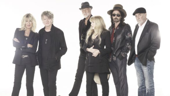 m_fleetwoodmac630_2018lineup_082718-5
