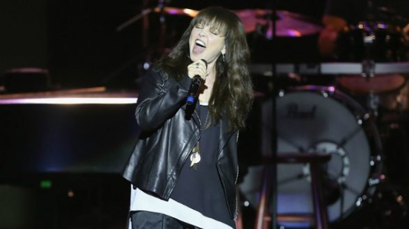 getty_patbenatar630_040319