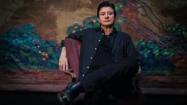 m_steveperry630_creditmyriamsantos_012119-2