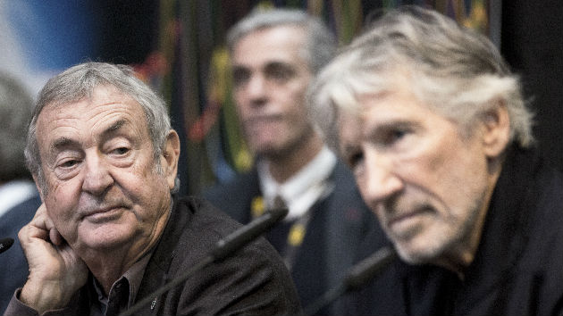 getty_nick_mason_roger_waters_04192019