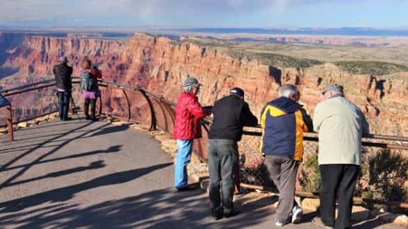 istock_42619_grandcanyonoverlook