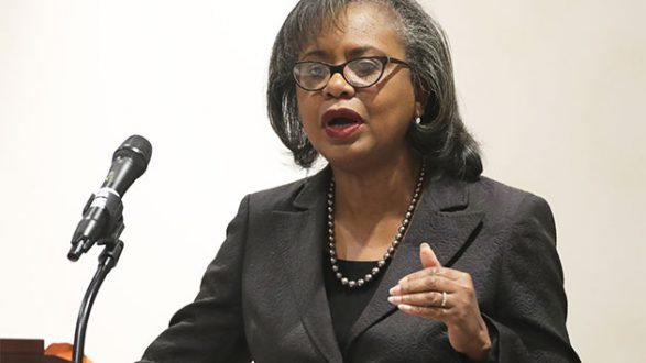 051019_getty_anitahill