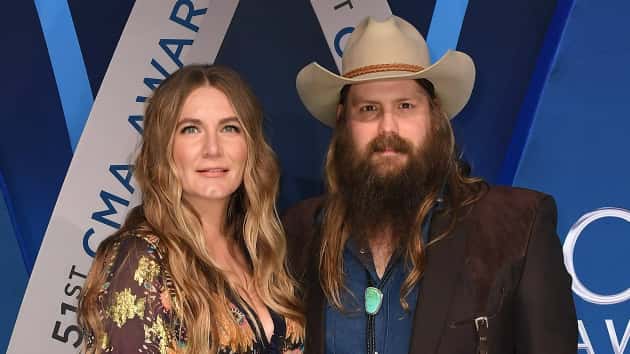 m_chrisandmorganestapletoncmaawards110518-2
