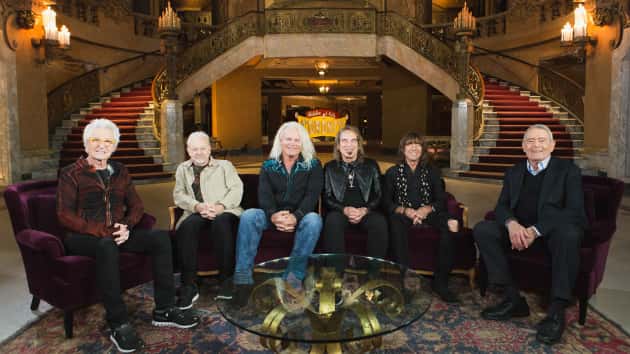 m_reospeedwagon630_thebiginterview_creditianvecchiottithebmpfilmco_051419