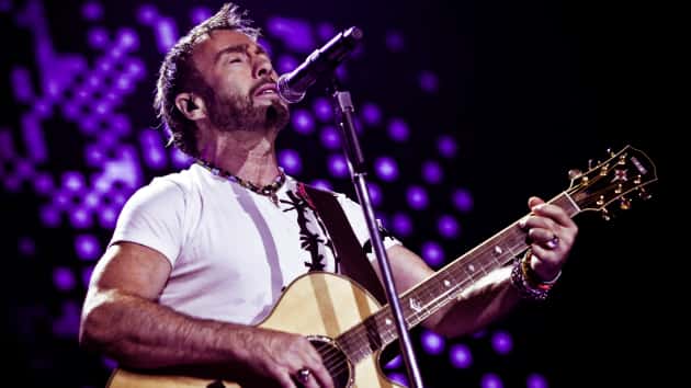 m_paulrodgers630_onstagewithacoustic_071818-2