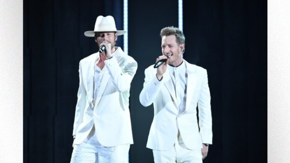 m_fglwhite_061119