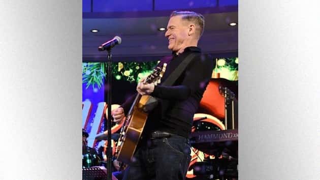 m_bryanadamsontheview_070219201