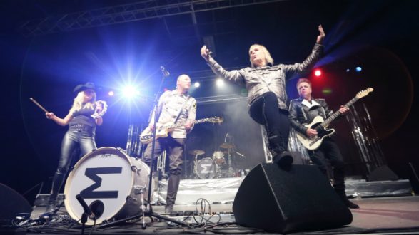 m_thealarm630_onstage_creditstuartling_071819