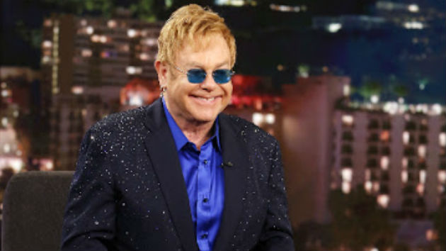m_eltonjohnkimmelsmiling_041816-6