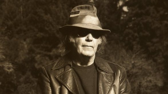 m_neilyoungoncar630_cropped_051612-2