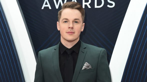 m_travisdenningcmaredcarpet010719