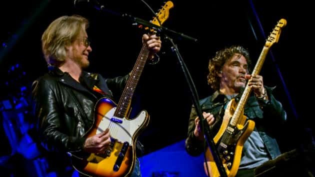 m_hallandoates_stuartberg_083019