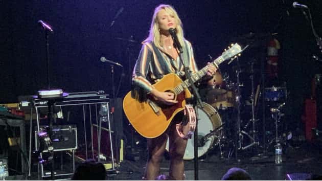 m_mirandalambertexitin092419