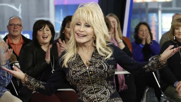 m_dollypartongma050818-15