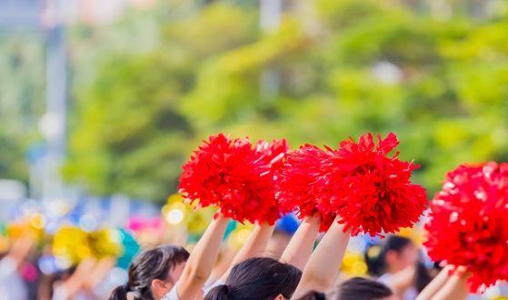 istock_100219_cheerleader