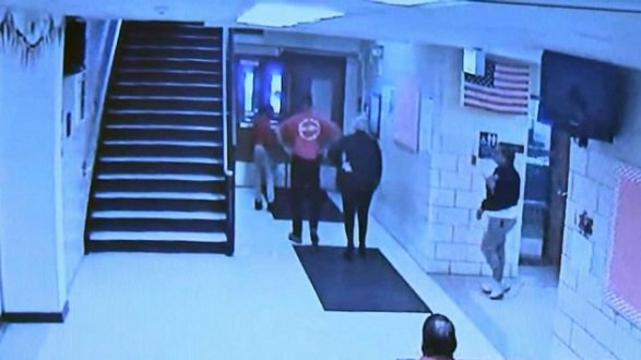 student-kicked-out-wla-jef-191002_hpmain_4x3_992