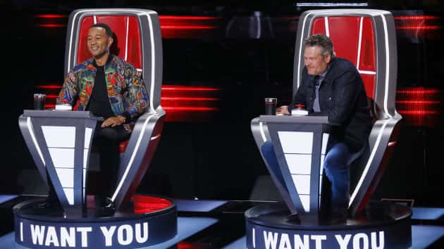 m_blakesheltonjohnlegendthevoice100619