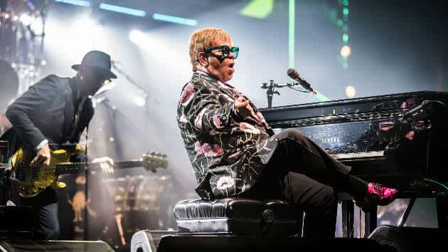 m_eltonjohnfarewelltouronstage_092618-8