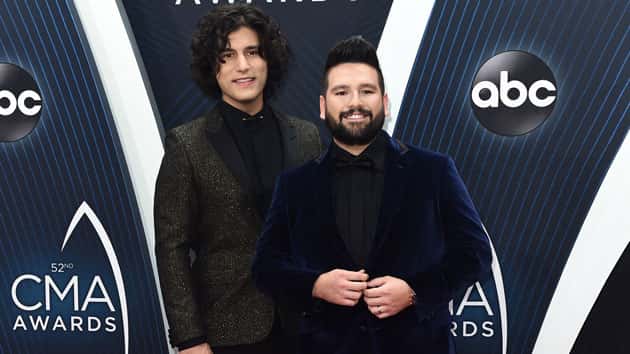 m_danandshaycmaawards630_11132019-3