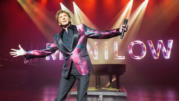 m_barrymanilow630_vegasresidencypromopic630_082218-2