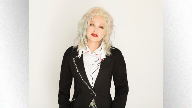 m_cyndilauper_112619