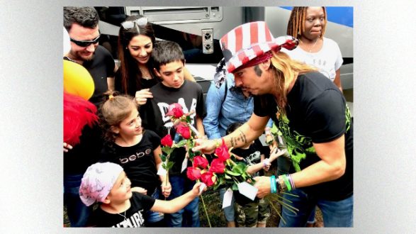 m_bretmichaels630_withkids_112719