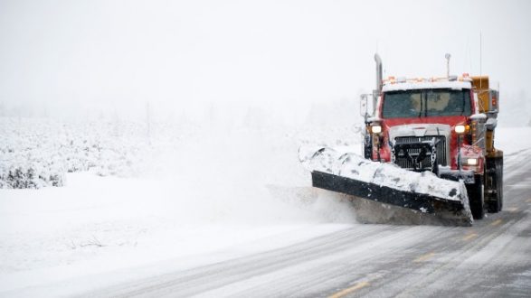 istock_12319_snowplow